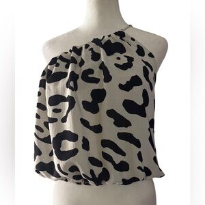 Zara Women’s Black and White Animal Print One-Shoulder Chiffon Blouse. Small